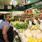 custs in produce aisle.jpg